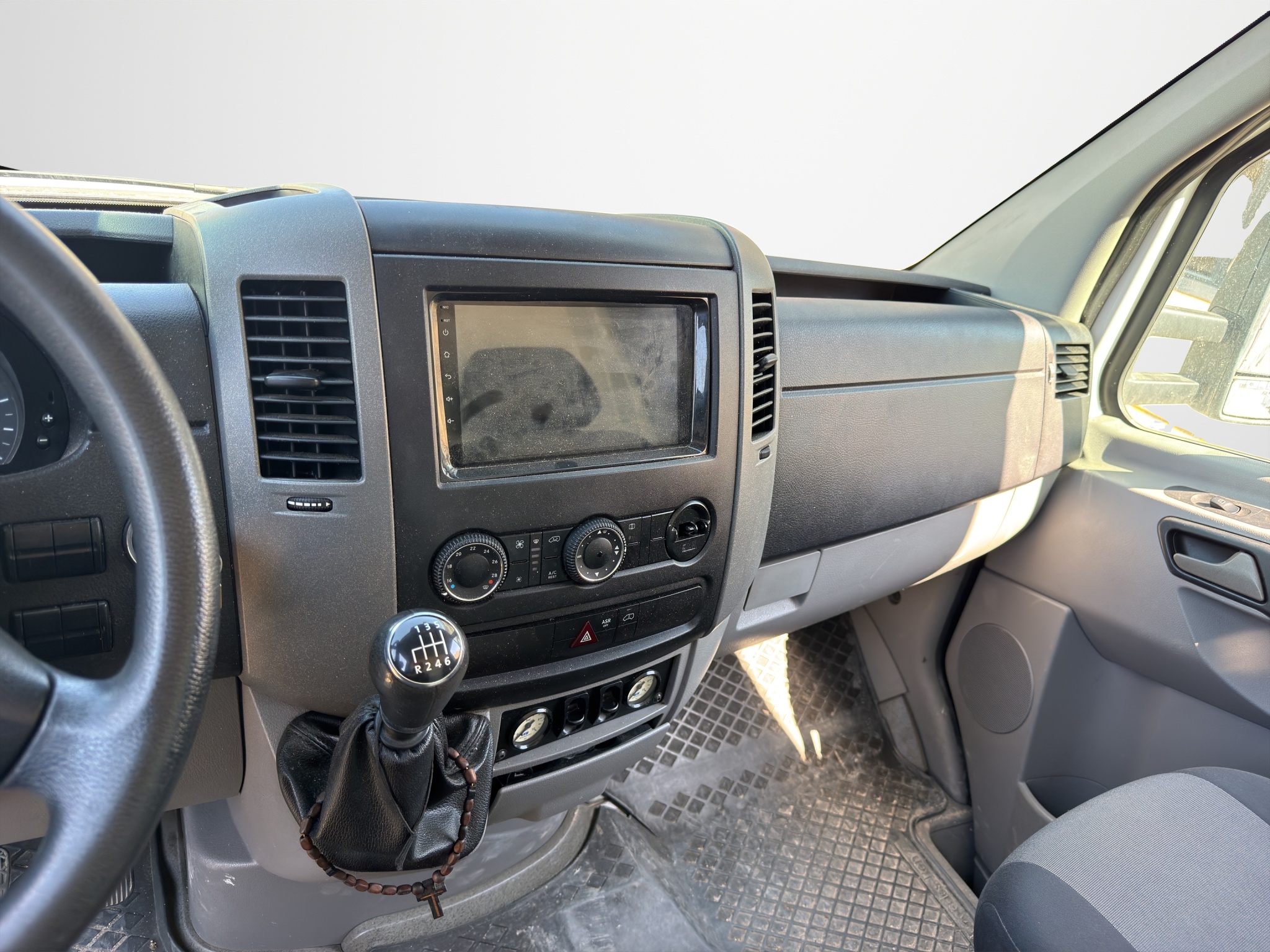 Volkswagen Crafter 35 2.0 TDI Κόφα με Υδραυλική Πόρτα Diesel 2015 - 15